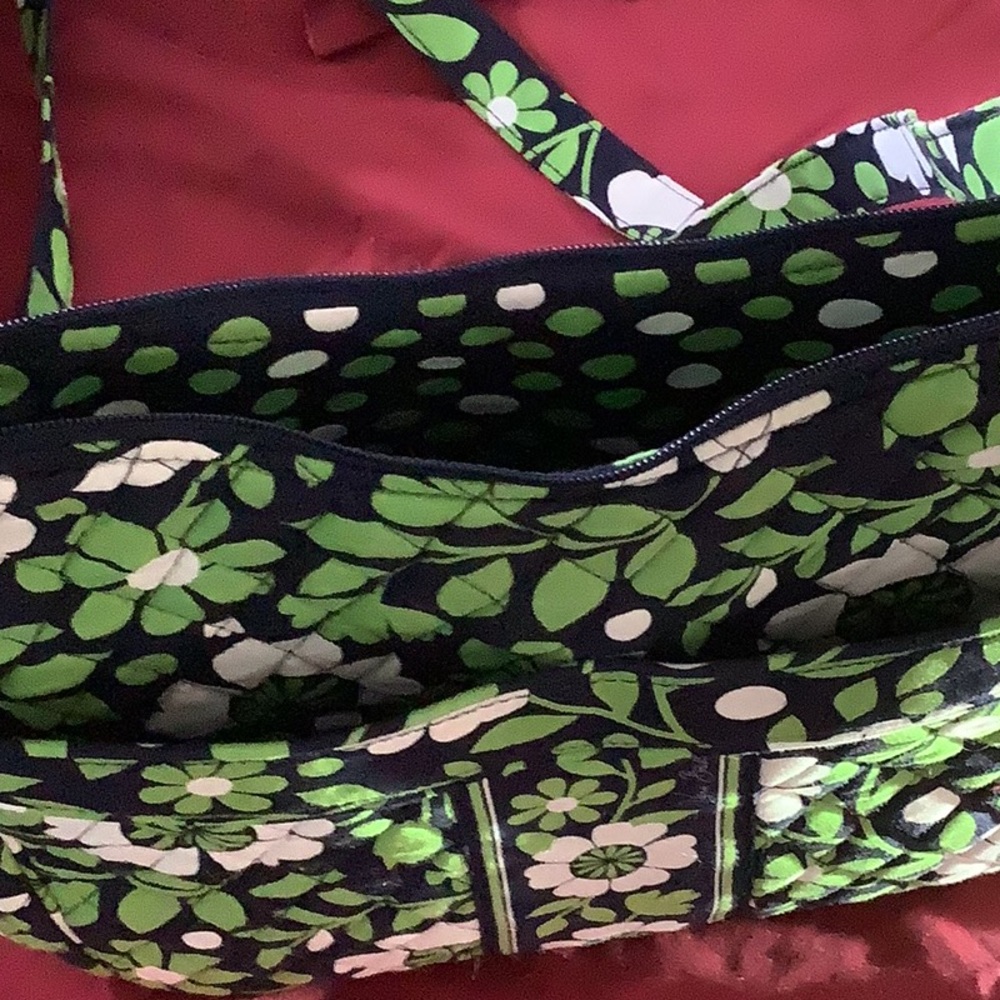 Vera Bradley LARGE Lucky You adjustable double zipper bag with 4 large pockets.l